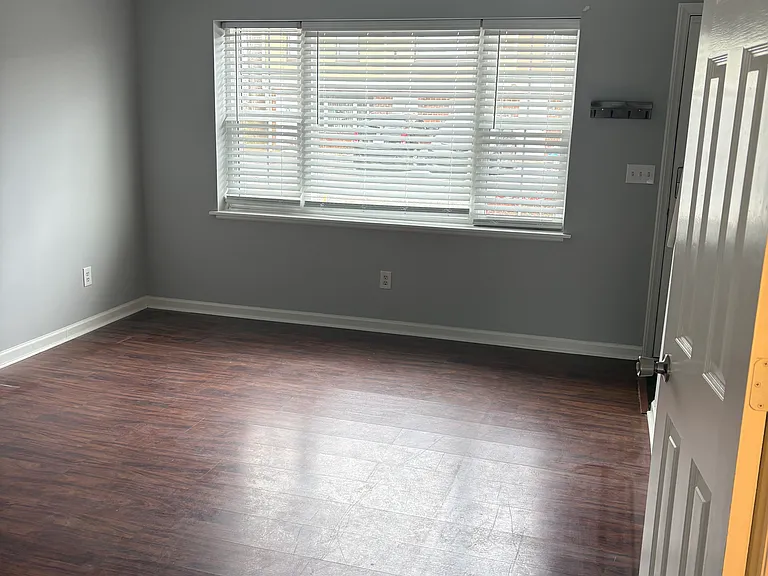 1241 S 5th St #E1 — Photo 3