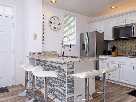 2nd image of 4011 Venetian Bay Dr APT 102