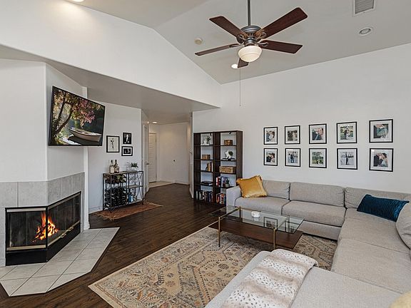 2nd image of 8510 Golden Meadow Dr