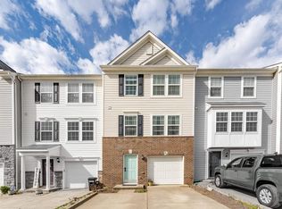 215 Birds Eye View Dr, Morgantown, WV 26501