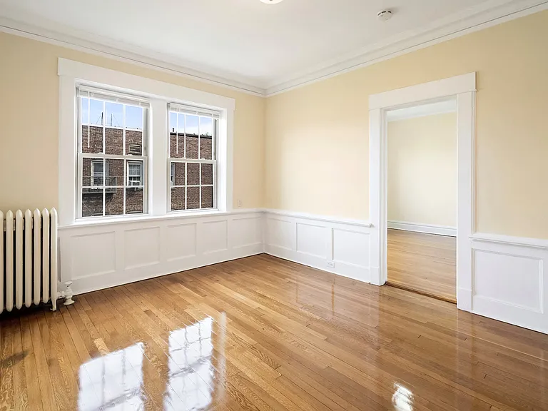 128 Broad Street Apartments — Photo 9