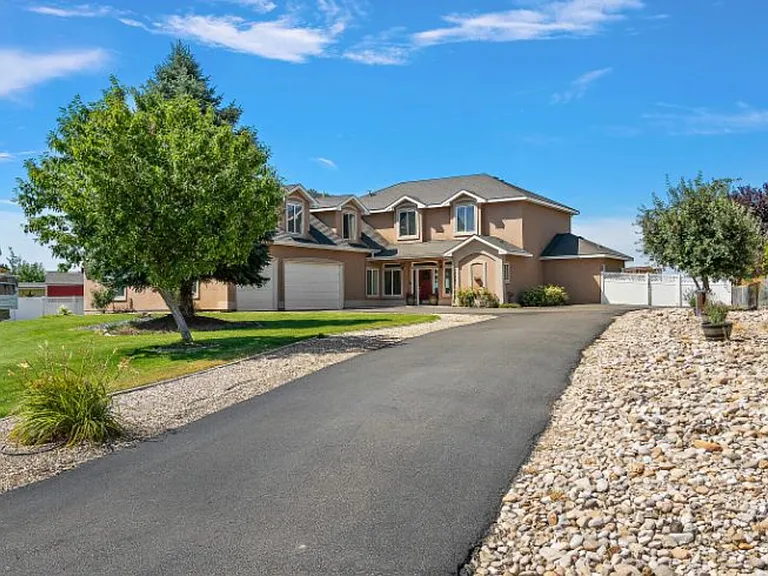 Southlake Cir — Photo 2