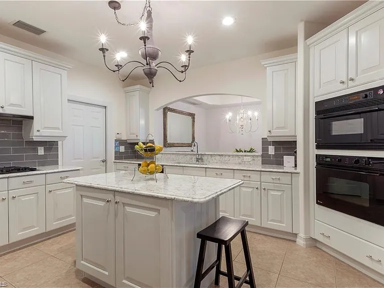2864 Tiburon Blvd E #101 — Photo 6