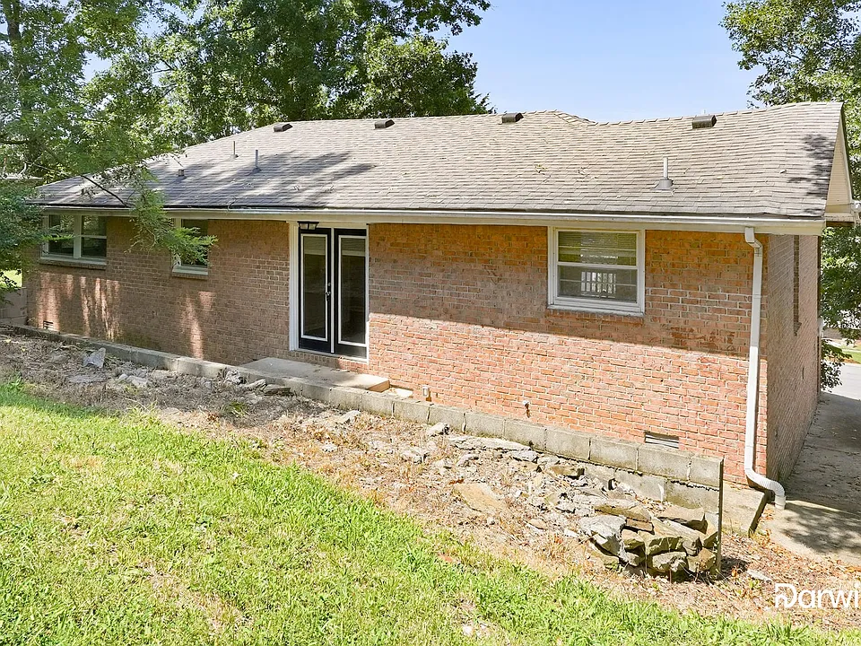 405 Cedarvalley Dr