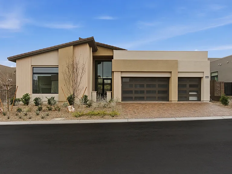 10865 Agate Cliffs Ave — Photo 1
