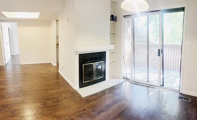 7270 Huntsmen Cir #F — Photo 8