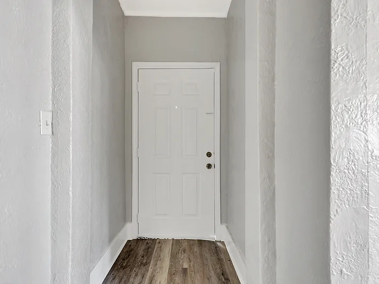 3409 W Markham St — Photo 17