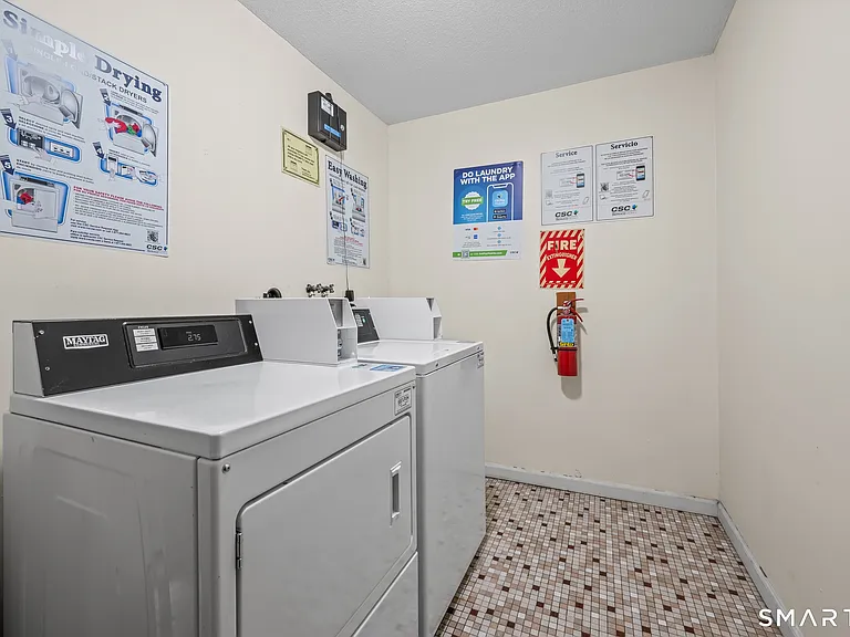 565 Talcottville Rd #1C5 — Photo 22