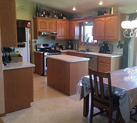3rd image of 2238 Samantha St