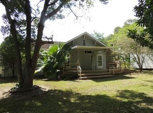 5748 11th St, Zephyrhills, FL 33542