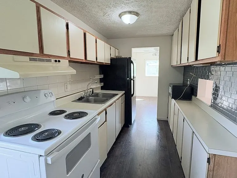 137B S Williams St — Photo 3
