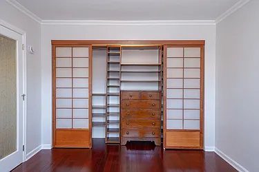 Sold by Bizzarro Agency