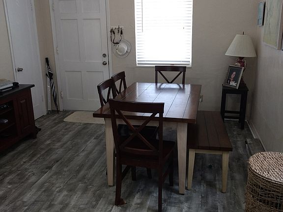 2nd image of 523 Patricia Ln