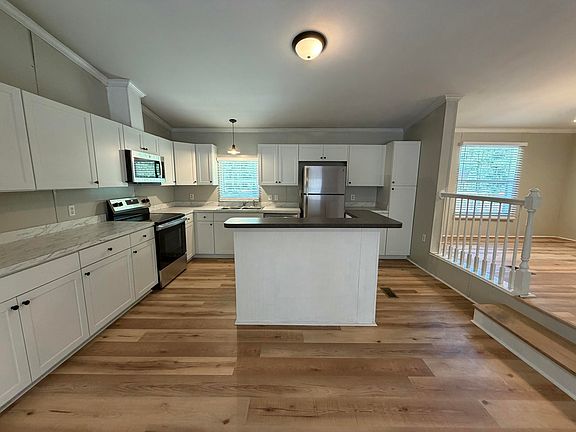 4th image of 189 Barons Rd