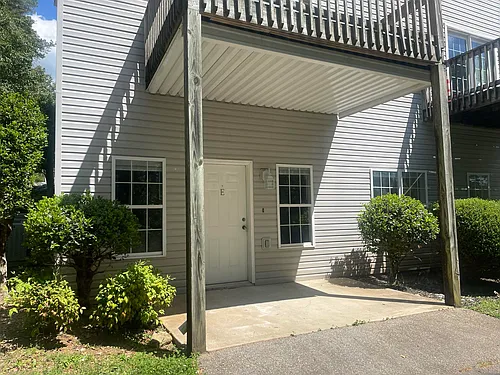 300 Porter St #E Photo 1