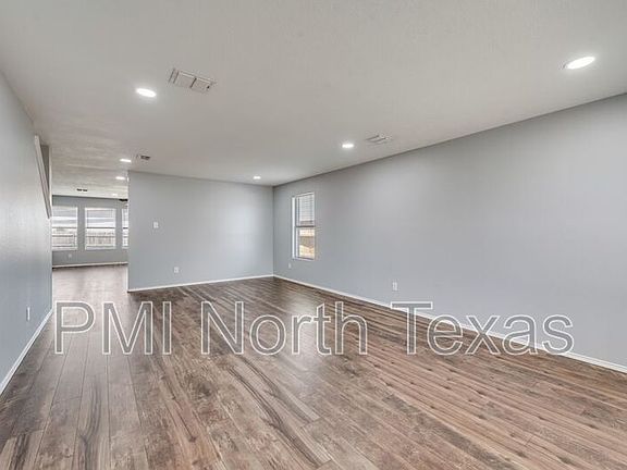 3rd image of 2512 Brinlee Branch Ln