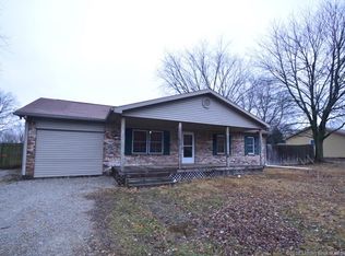 156 Hickory Dr, Hanover, IN 47243
