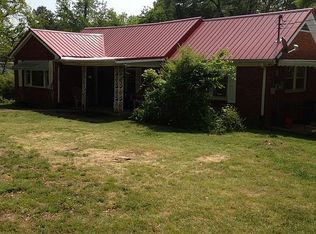 712 Rockport Rd, Camden, TN 38320