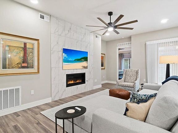 4th image of 5250 E Deer Valley Dr #256