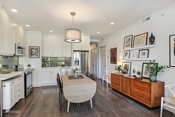 Sold by Corcoran | media 24