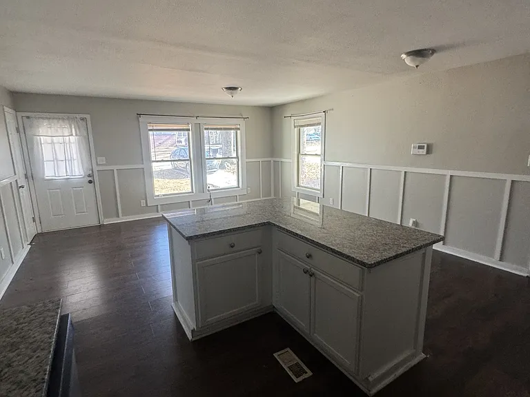 5205 Heather Ln — Photo 6