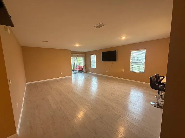 905 Noble Run — Photo 3