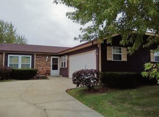 115 Willow Rd, Matteson, IL 60443