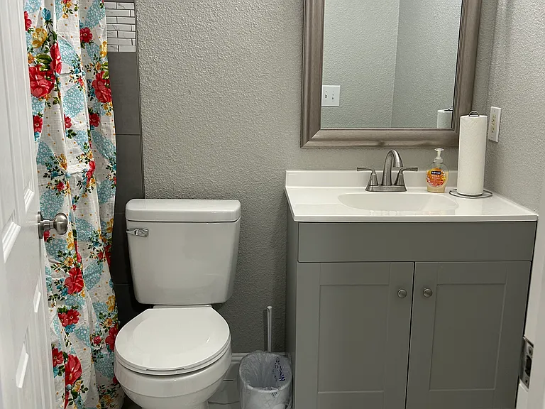 2804 S 18th Ave — Photo 16