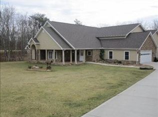 246 Tomlon Rd, Crossville, TN 38555