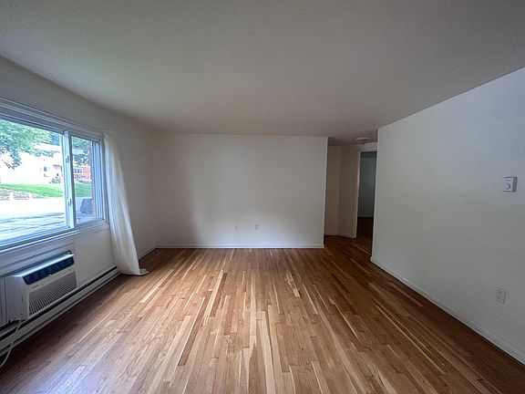 4th image of 1301 Parr Lake Dr #13A