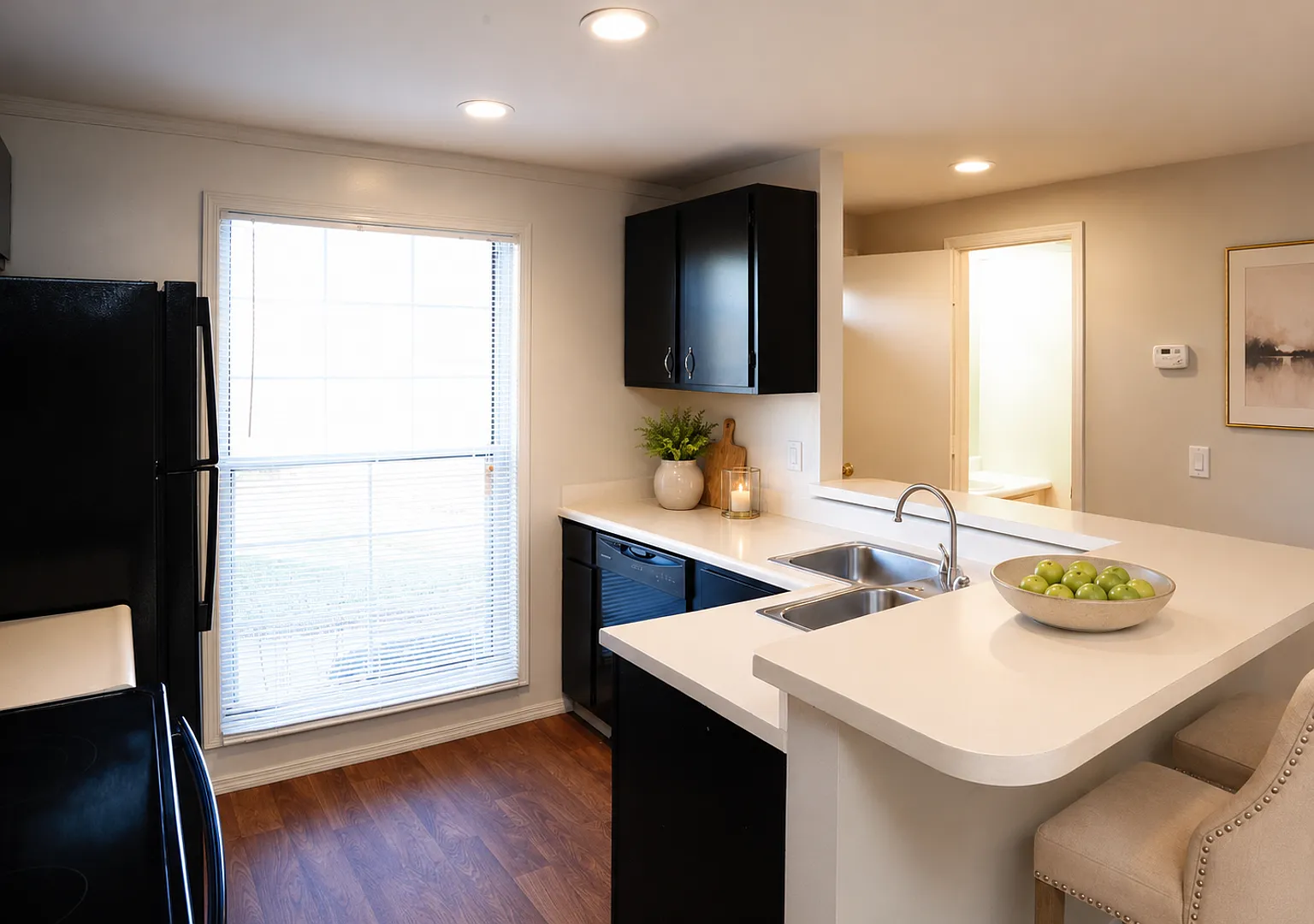 Prime Apartments & Townhomes at Ridgeway — Photo 1