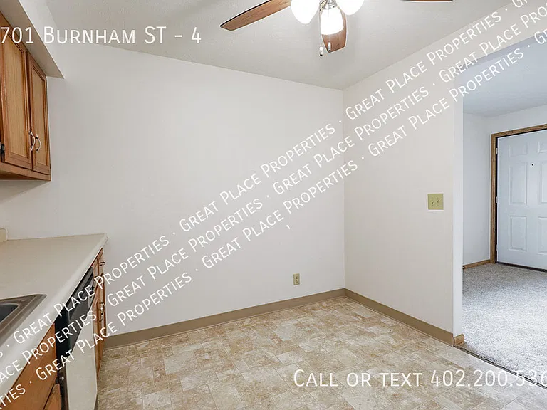 1701 Burnham St #4 — Photo 10
