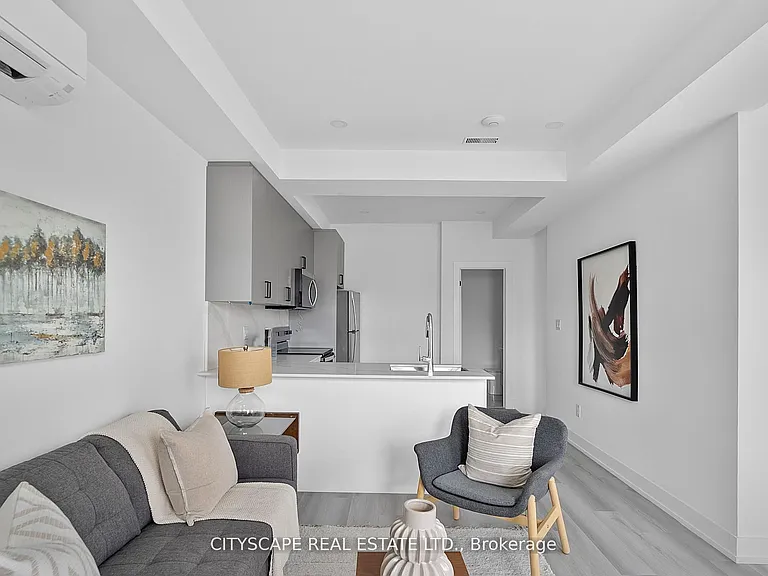 589 Oakwood Ave #4 — Photo 13