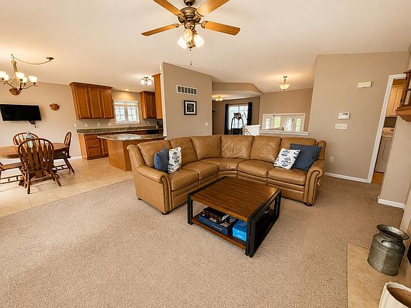 5th image of 3722 Thyme Dr