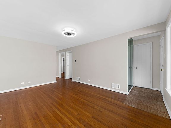 2nd image of 6418 S Narragansett Ave