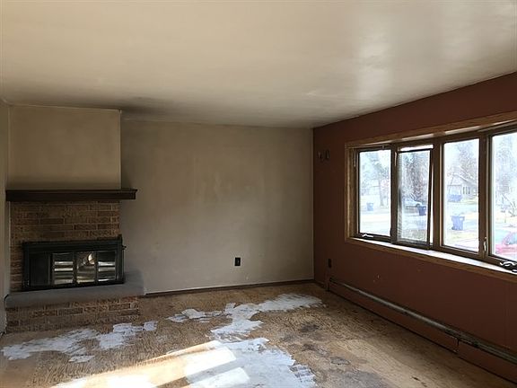 3rd image of 1764 Plantation Ln