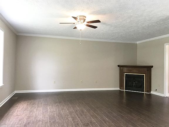 2nd image of 41 Ann McKay Dr