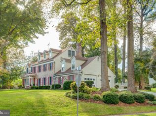 7213 Hyde Rd, Falls Church, VA 22043