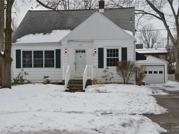 325 Berryman Dr, Amherst, NY 14226