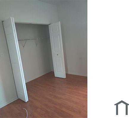 4th image of 5730 S King Dr Unit 3D