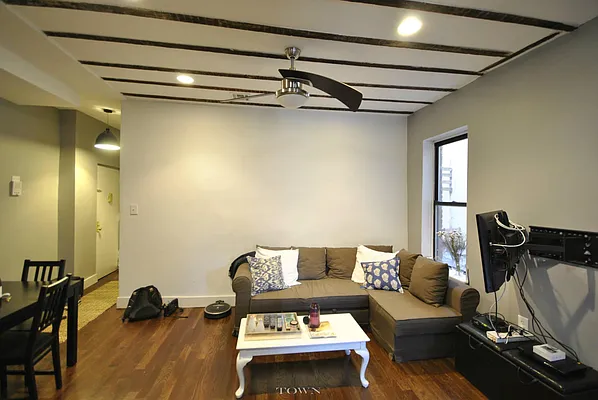 Rented by Town Residential | media 29