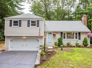2 David Dr, Simsbury, CT 06070