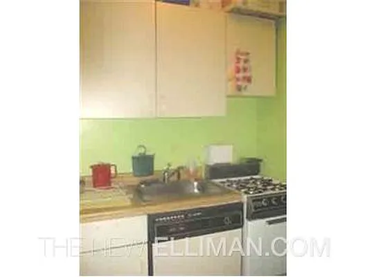 Rented by Douglas Elliman | media 8