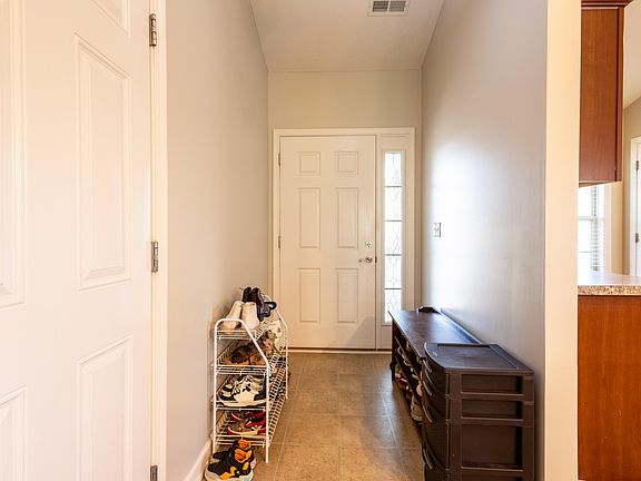 2nd image of 3739 Blue Bonnet Dr