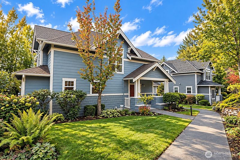 2nd image of 1789 27th Ln NE