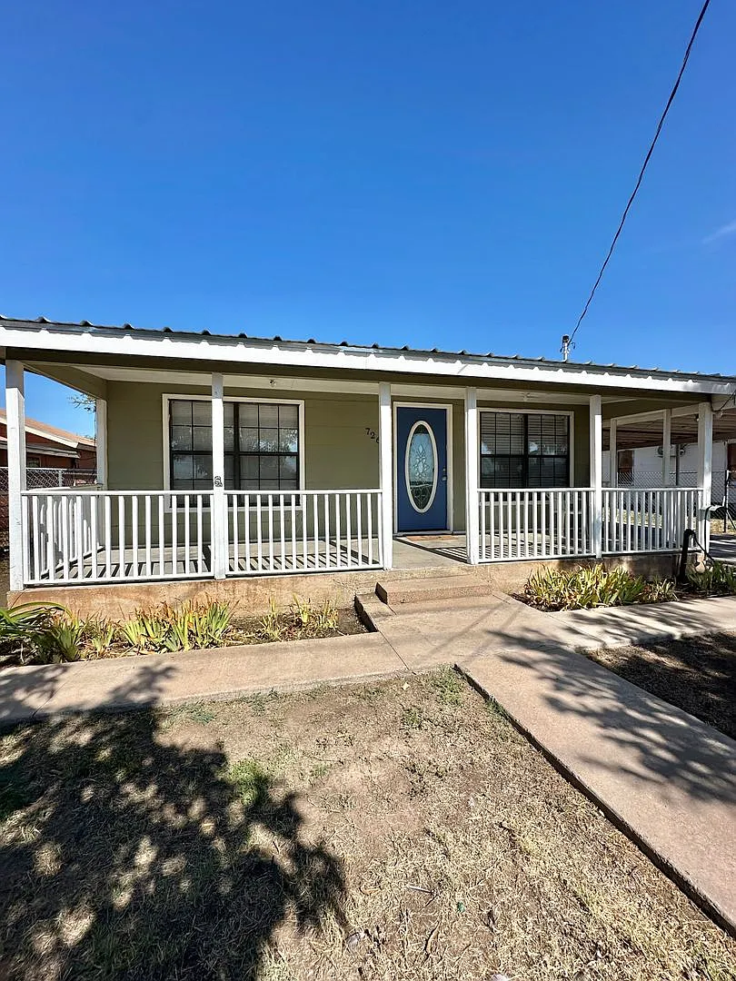 Coming September 2026 | Cozy 2 Bedroom Home Walking Distance To Fort Concho! — Photo 1