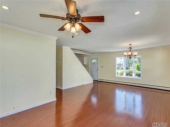 4th image of 45 Sycamore Ln