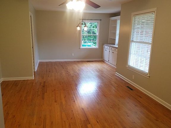 4th image of 403 Mack Dr
