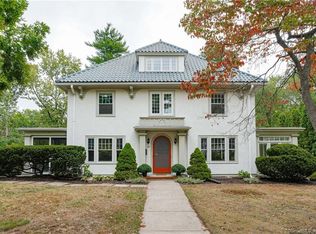 118 Steele Rd, West Hartford, CT 06119