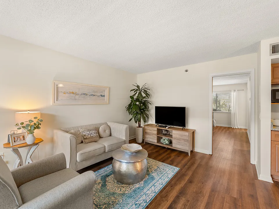 The Pointe at Ocean Boulevard